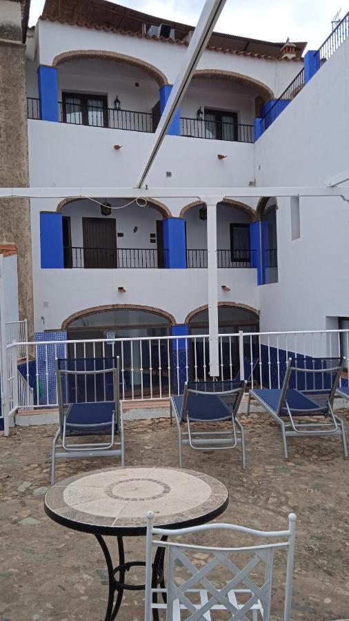 Hotel Rural La Posada De Las Cigueenas Jerez De Los Caballeros Exterior foto